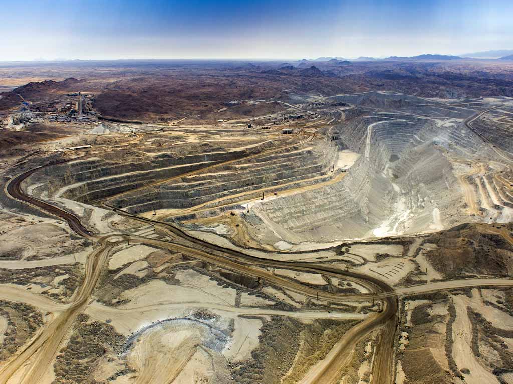 La Namibia vuole costruire una centrale nucleare per sfruttare il il proprio Uranio
